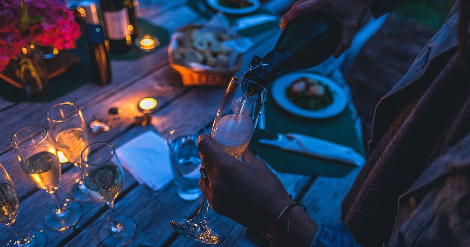 Meet and greet with Thai superstar or from China (extra charging)